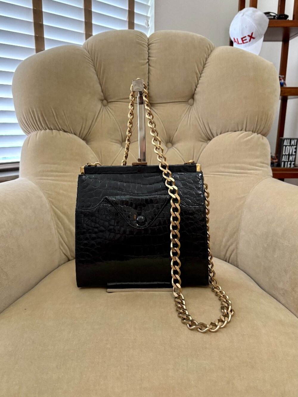 VTG Auth. MANON Genuine Alligator Circa 1960's Frame Silhouette Bag...GORGEOUS!